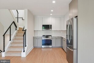 2134 Wisconsin Ave NW in Washington, DC - Building Photo