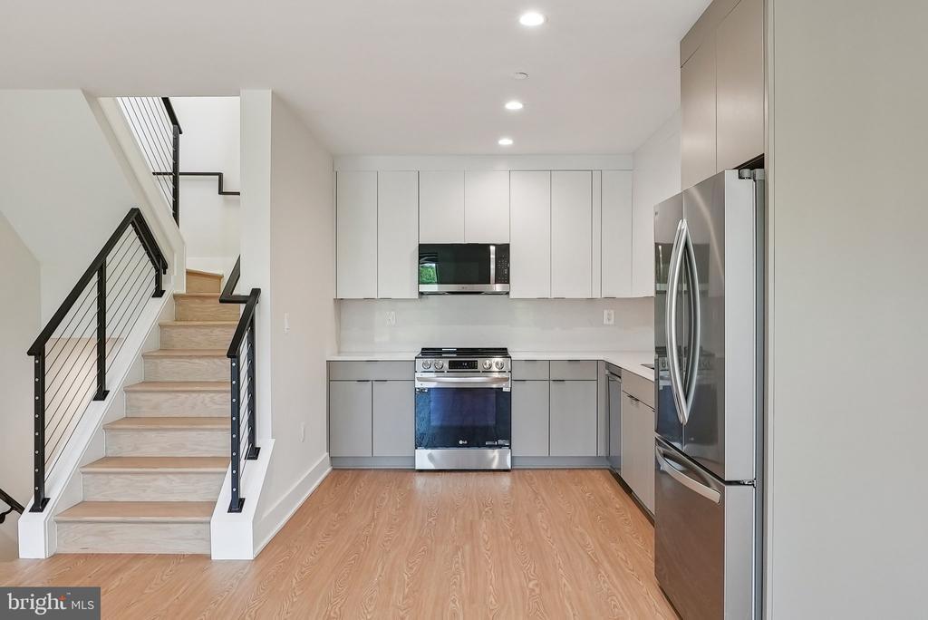 2134 Wisconsin Ave NW in Washington, DC - Building Photo