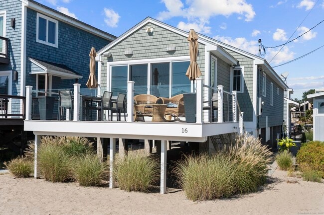 16 Shoreline Dr in Stratford, CT - Building Photo - Building Photo