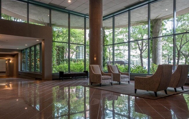 440 North McClurg Court, Unit 414 in Chicago, IL - Building Photo - Building Photo