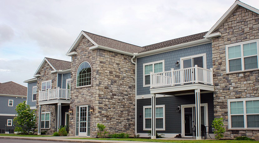 Delta Luxury Apartments in Rome, NY - Building Photo