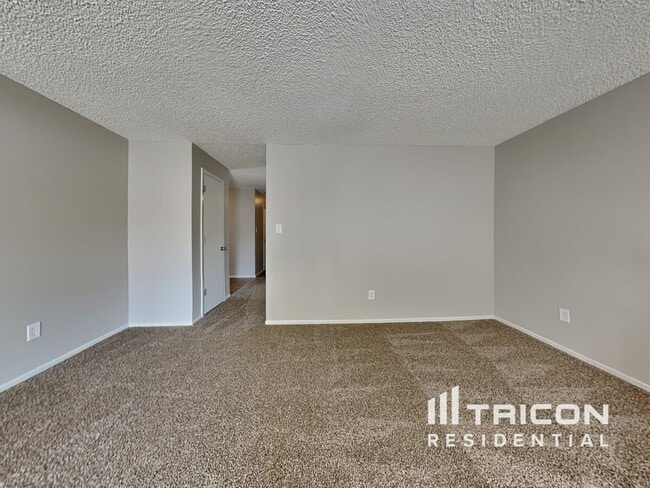 977 Rio Vista Dr in Sparks, NV - Building Photo - Building Photo