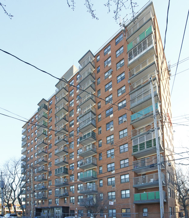 Sam Burt Houses in Brooklyn, NY - Foto de edificio