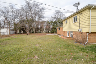 1012 Levona St in Ypsilanti, MI - Foto de edificio - Building Photo