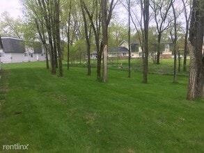 Midway Apartments in Berrien Springs, MI - Building Photo - Building Photo