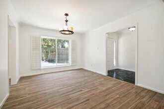 5503 Oakhaven Ln in Houston, TX - Building Photo - Building Photo
