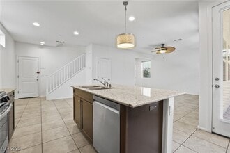 10209 Yarmouth Sea Ct in Las Vegas, NV - Building Photo - Building Photo