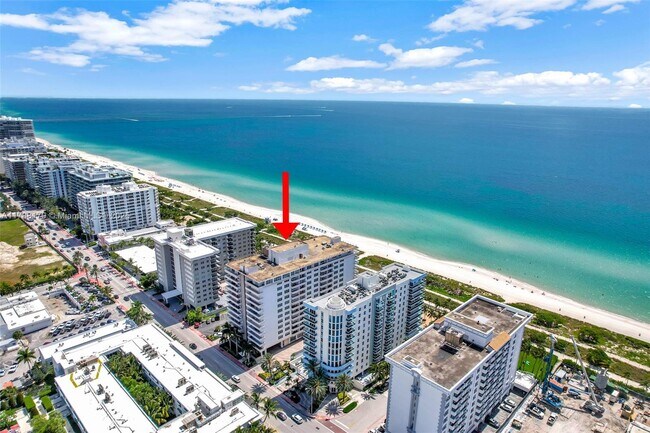 9225 Collins Ave in Surfside, FL - Building Photo - Building Photo