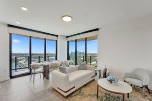 580 72nd St in Miami Beach, FL - Building Photo