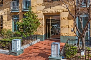 Quincy Court in Washington, DC - Foto de edificio - Building Photo