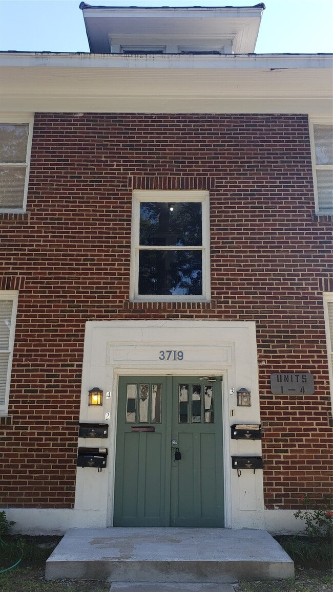 property at 3717 Audubon Pl