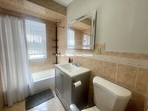 6 Cawfield St, Unit 1 in Boston, MA - Building Photo - Building Photo