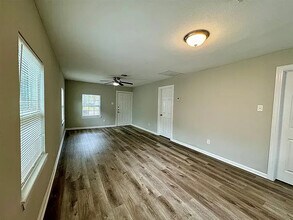 4211 5th St in Brookshire, TX - Building Photo - Building Photo