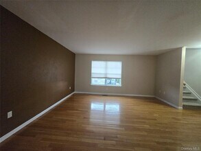 60 Evan Rd in Warwick, NY - Building Photo - Building Photo