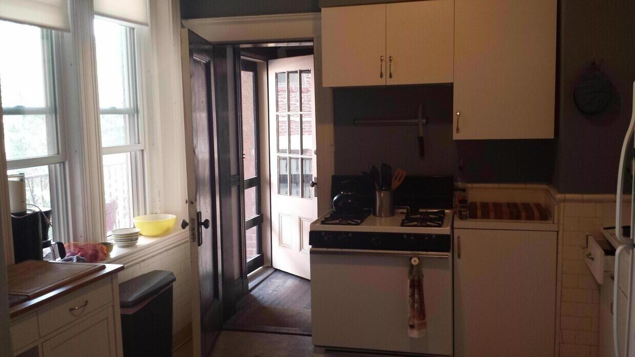 85 Winchester St in Brookline, MA - Foto de edificio