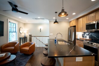 2030 W Trade St in Charlotte, NC - Foto de edificio - Building Photo