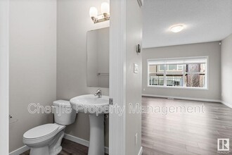 6476 King Wynd SW in Edmonton, AB - Building Photo - Building Photo