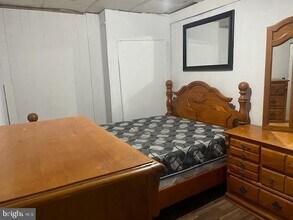 5005 Jackson St in Philadelphia, PA - Building Photo - Building Photo