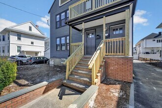 43 Wright Ave in Medford, MA - Building Photo - Building Photo