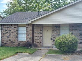 12 Southland Ct in Maumelle, AR - Building Photo