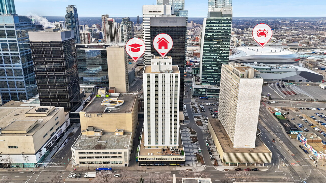 The Churchill Apartments in Edmonton, AB - Building Photo