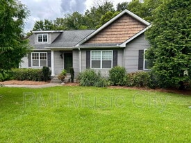 225 Hickory Dr in Kingston Springs, TN - Building Photo