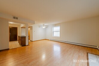 660 Piper Ln in Prospect Heights, IL - Building Photo - Building Photo