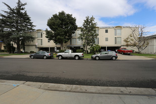 Houston Galleria Apartments in North Hollywood, CA - Foto de edificio - Building Photo