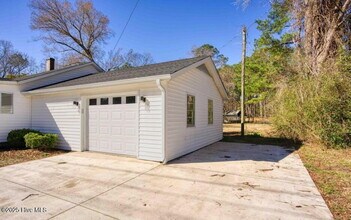2624 Wilmington Hwy in Jacksonville, NC - Building Photo - Building Photo