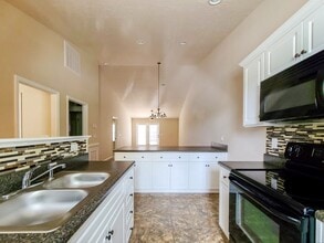 242 Haley Dr in North Augusta, SC - Building Photo - Building Photo