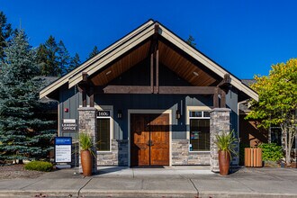 Creekside Village in Dupont, WA - Foto de edificio - Building Photo