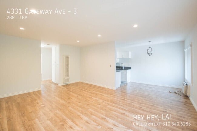 4331 Gateway Ave in Los Angeles, CA - Building Photo - Building Photo