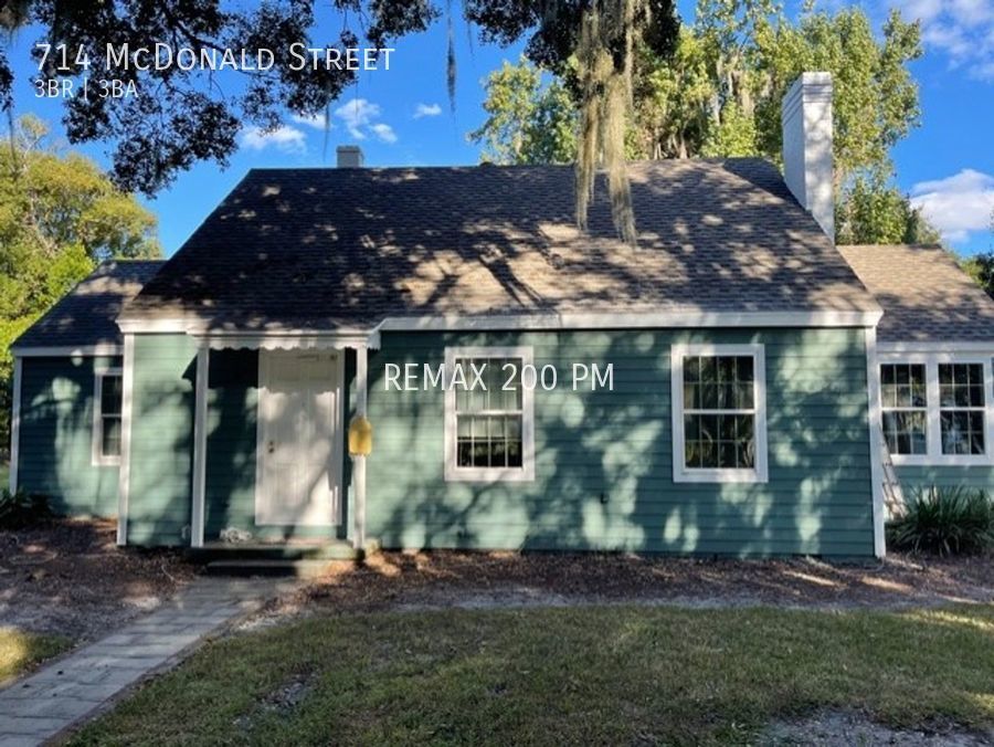 714 McDonald Terrace in Mount Dora, FL - Building Photo