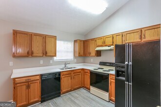 991 Alford Ct in Lithonia, GA - Building Photo - Building Photo