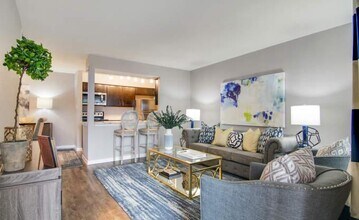 970 Bunker Hill Rd in Houston, TX - Building Photo - Building Photo