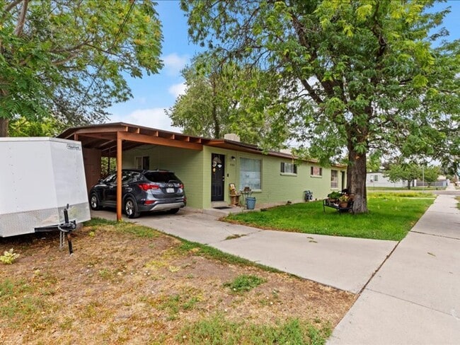 3780 S 1300 E in Millcreek, UT - Building Photo - Building Photo