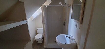 2407 Spring Garden St-Unit -A in Greensboro, NC - Building Photo - Building Photo