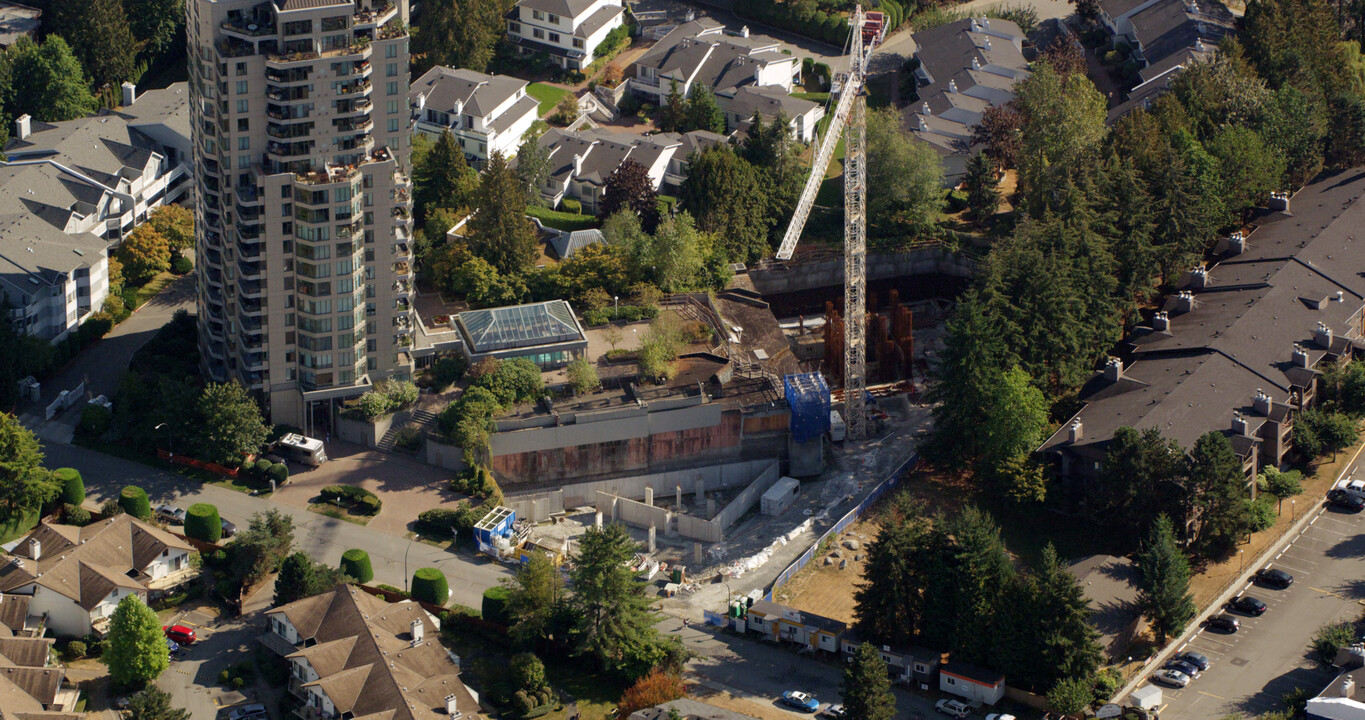 Centra in Surrey, BC - Building Photo