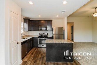 204 Micah Ln in Ferris, TX - Building Photo - Building Photo