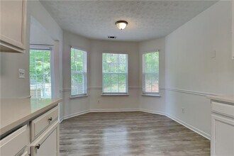 4206 Shoreside Cir SW in Snellville, GA - Building Photo - Building Photo