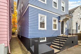 323 Williams St in Providence, RI - Building Photo - Building Photo