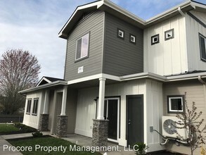 2985 N Meridian Rd in Meridian, ID - Building Photo - Building Photo