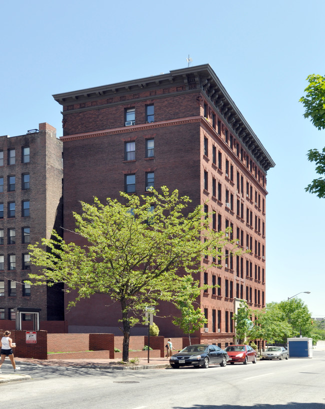 The Preston Apartments in Baltimore, MD - Building Photo - Building Photo