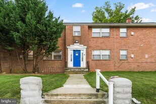 3921 Maine Ave in Baltimore, MD - Building Photo