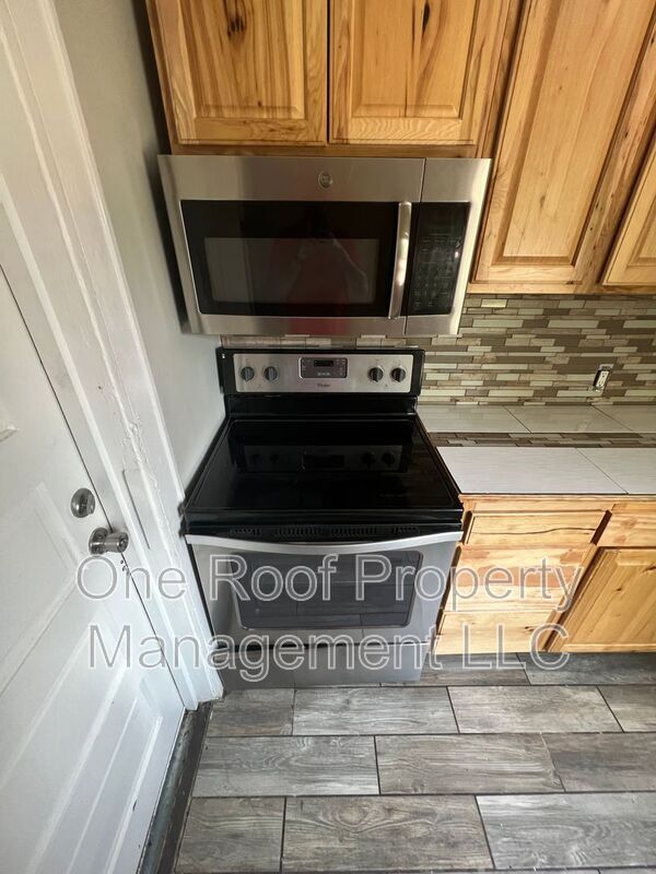 2450 Benton Blvd in Kansas City, MO - Building Photo - Building Photo