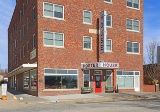 Porter House in Beloit, KS - Building Photo - Building Photo