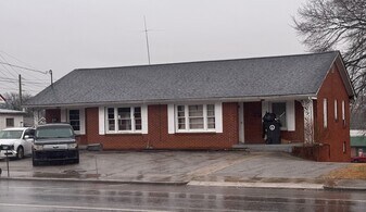 1005 W 1st N St in Morristown, TN - Building Photo