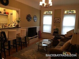 405 Marlborough St, Unit 32 in Boston, MA - Building Photo