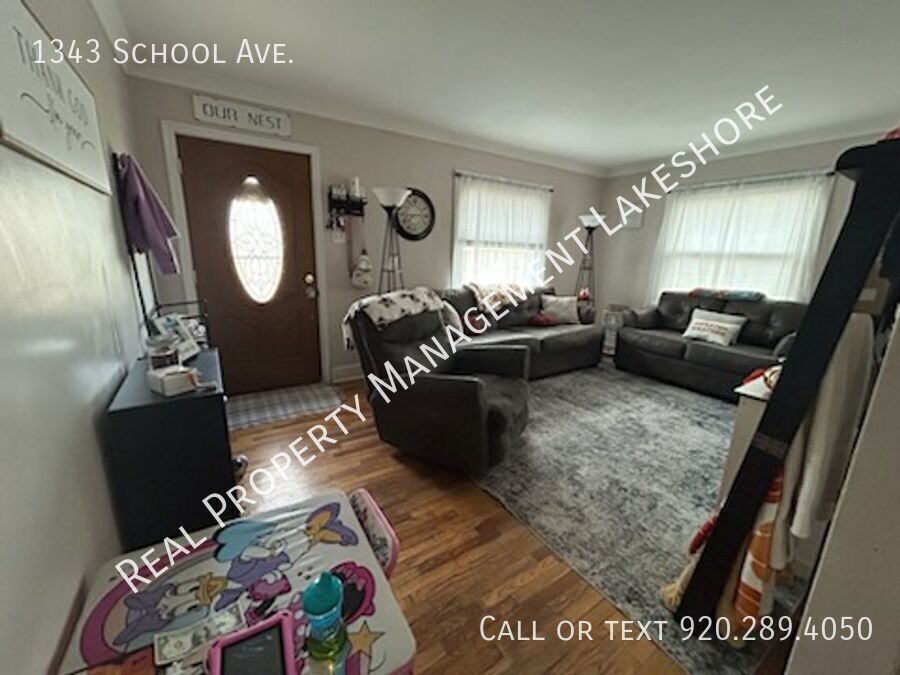 1343 School Ave in Sheboygan, WI - Building Photo