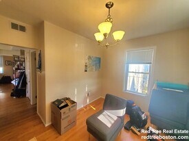 277 Putnam Ave in Cambridge, MA - Building Photo